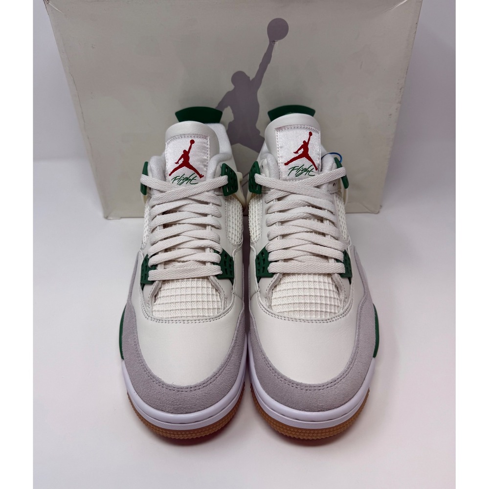Jordan 4 Retro SB Pine Green Size 9 - Picture 2 of 12